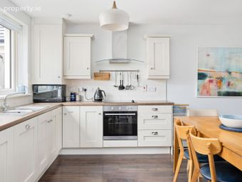 10 Stratton Close, Adamstown Square, Lucan, Co. Dublin - Image 5