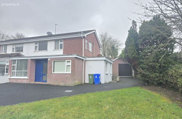 1 Pinewoods, Westport, Westport, Co. Mayo - Click to view photos
