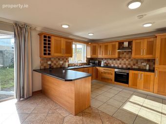 17 College Manor, Dundalk, Blackrock, Co. Louth - Image 5