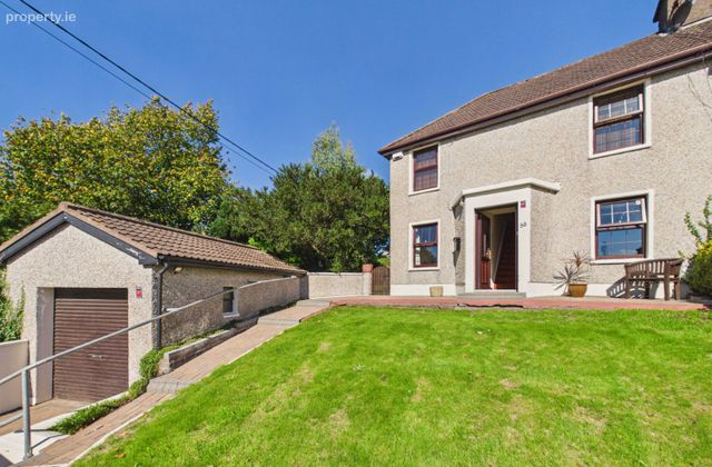 56 Delaney Park, Dublin Hill, Blackpool, Co. Cork - Click to view photos