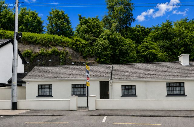 21 Sallybrook, Glanmire, Sallybrook, Co. Cork - Click to view photos