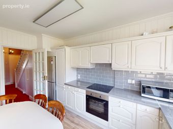 16 Sundrive Park, Ballinlough, Ballinlough, Co. Cork - Image 3