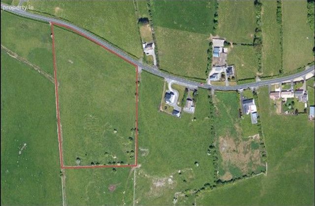 Ardkeel, Roscommon Town, Co. Roscommon - Click to view photos