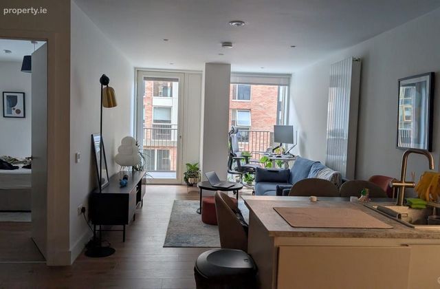 Grand Canal Harbour, Grand Canal Place, Dublin 8, St. James Gate, Dublin 8 - Click to view photos