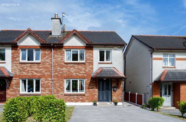 8 Carrig Green, Carrig Na Curra, Carrigaline, Co. Cork - Click to view photos