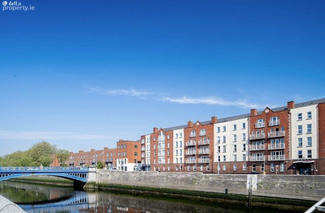 Apartment 183, Clifden Court, Arbour Hill, Dublin 7 - Click to view photos