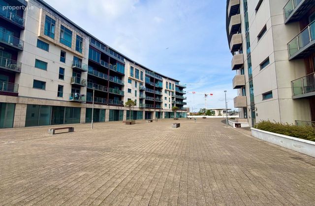 Apartment 143, The Crescent, Park West Pointe, Yeats Way, Park West, Dublin 12 - Click to view photos