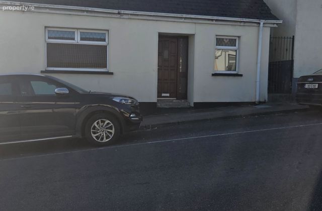 24 Upper Thomas Street, Castlebar, Castlebar, Co. Mayo - Click to view photos