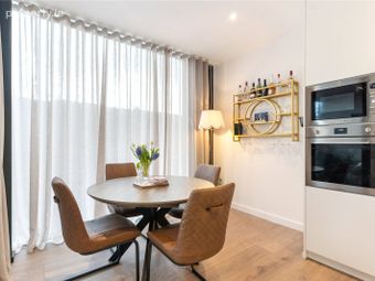 2 Thornhill Oaks, Mount Merrion, Blackrock, Dublin, Mount Merrion, Co. Dublin - Image 4