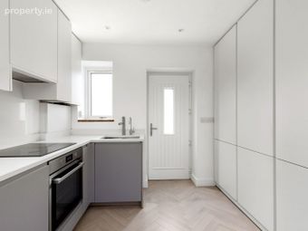 Apartment 2, Court View, 52 Castle Avenue, Clontarf, Dublin 3 - Image 4