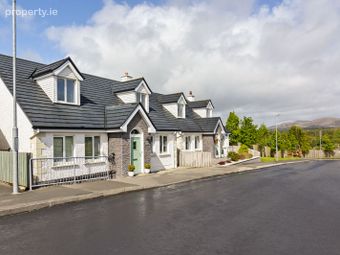 19 Carraig Abhainn, Ballisodare, Co. Sligo - Image 2