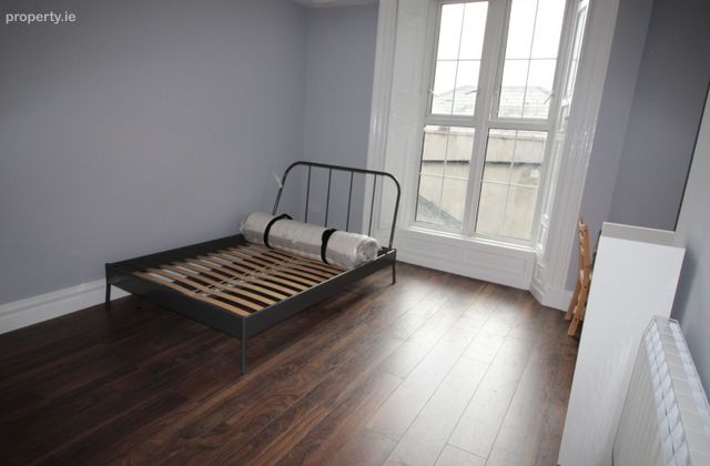 Sherrard Street Lower, Dublin 1 - Click to view photos