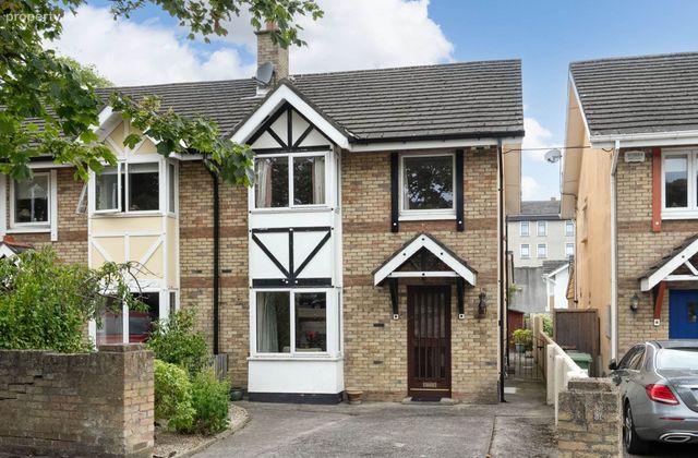 30 Roebuck Castle, Clonskeagh, Dublin 14, Co. Dublin, Clonskeagh, Dublin 14 - Click to view photos