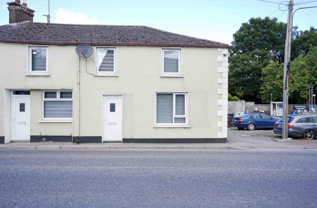 6 Station Road, Kingscourt, Kingscourt, Co. Cavan - Click to view photos