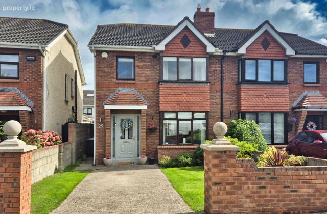 29 Castlerosse Drive, Baldoyle, Dublin 13 - Click to view photos