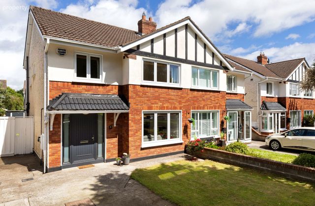 9 Luttrellstown Close, Castleknock, Dublin 15, Castleknock, Dublin 15 - Click to view photos