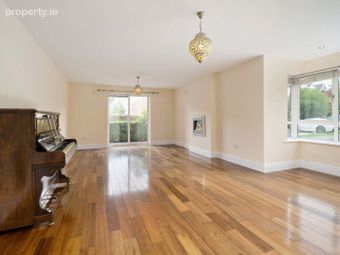 53 Ballintyre Grove, Dublin 16, Ballinteer, Dublin 16 - Image 4