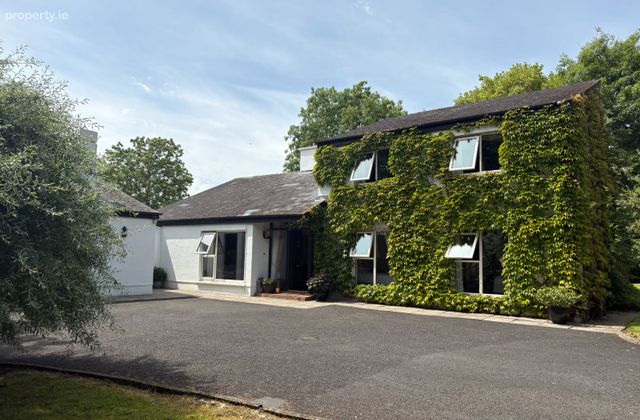 The Grove, Tuogh, Adare, Co. Limerick - Click to view photos