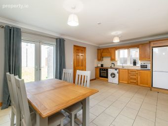 61 Monksfield Park, Bealnamulla, Athlone, Co. Roscommon - Image 5