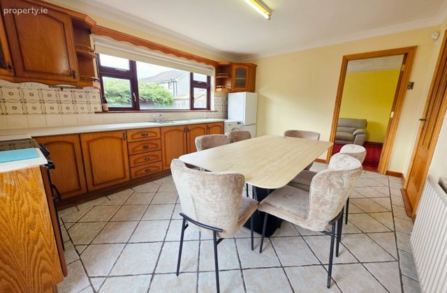 207 Castlelawn Heights, 9 Months Lease, Headford Road, Terryland, Co. Galway - Click to view photos
