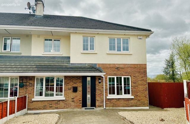 40 Sl&iacute; Na M&oacute;na, Edenderry Road, Portarlington, Co. Laois - Click to view photos