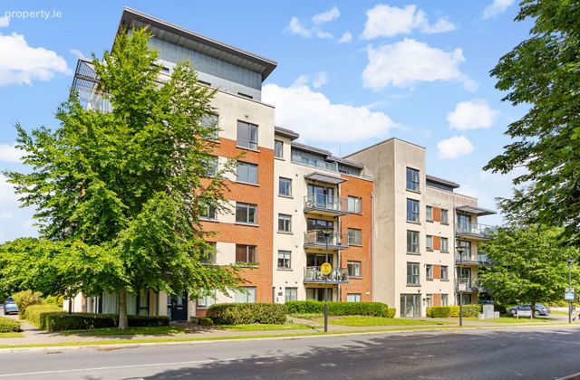 4 Juliet Square, Saint Edmunds Park, Lucan, Co. Dublin - Click to view photos