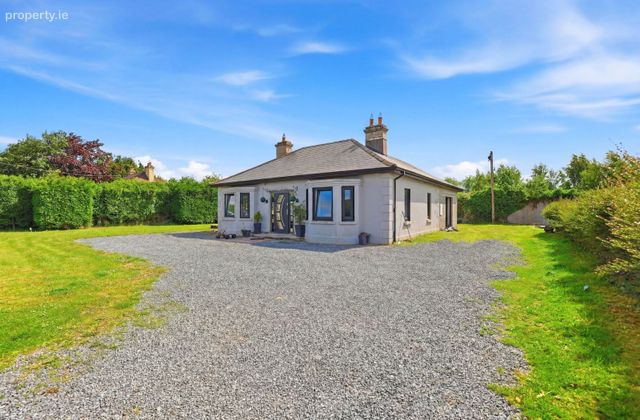 Sunnydale, Garranacanty, Reddan's Walk, Co. Tipperary - Click to view photos