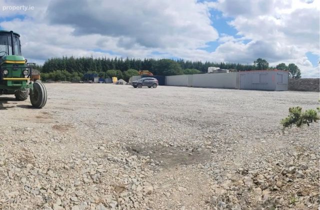 Yard Space For Let - Barstown Commercial Park, Dunboyne, Co. Meath - Click to view photos