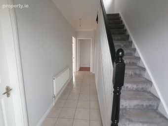 84 The Maples, Ballyhaunis, Co. Mayo - Image 2