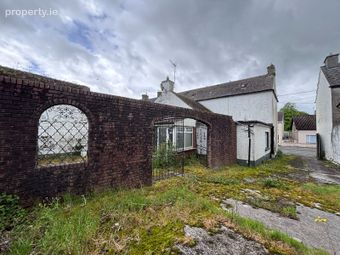 Ballyhale Foodstores, Main Street, Ballyhale, Co. Kilkenny - Image 2