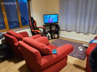 77 -80 The Maples, Ballyhaunis, Ballyhaunis, Co. Mayo - Image 2