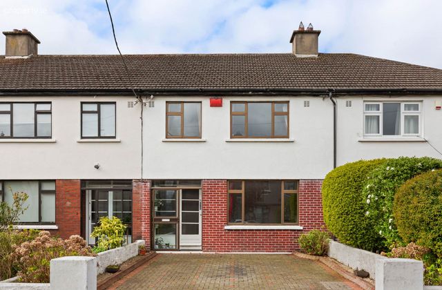 25 Whitehall Park, Terenure, Dublin 12, Co. Dublin, Terenure, Dublin 12 - Click to view photos
