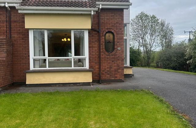 11 The Willows, Castleblayney, Castleblayney, Co. Monaghan - Click to view photos