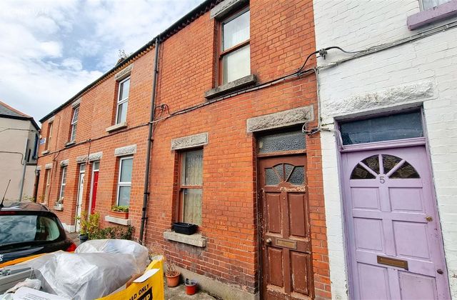 4 Richmond Crescent, Ballybough, Dublin 3 - Click to view photos