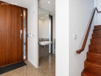 18 Grattan Court East, Dublin 2, Dublin 2 - Image 4