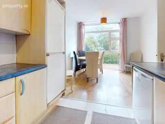 17 Cabinteely Crescent, Cabinteely, Dublin 18, Cabinteely, Dublin 18 - Image 4