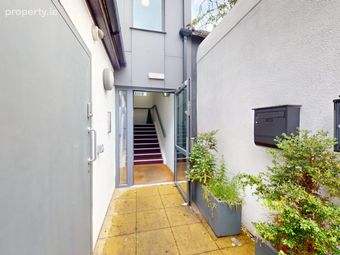 First Floor, 67-70 Meath Street, The Coombe, Dublin 8 - Image 3