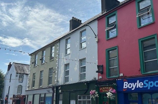 Apartment 2, 22 Lower Castle Street, Tralee, Co. Kerry - Click to view photos