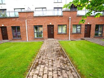 163 Block H, Br&uacute; Na Sionna, Shannon Town Centre, Shannon, Co. Clare
