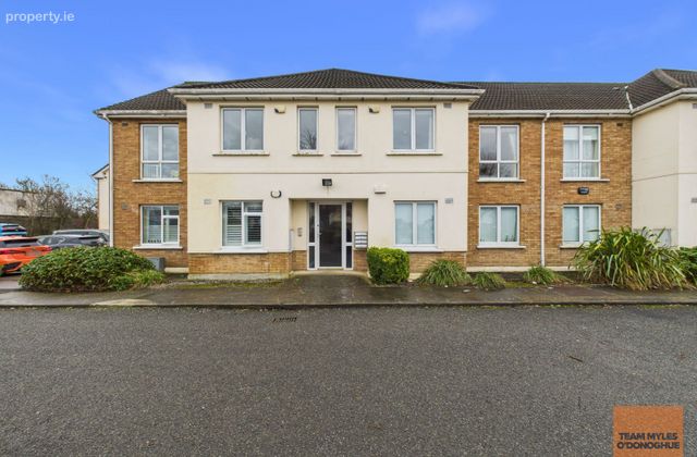 Apartment 12, Manor Court, Clonsilla Road, Clonsilla, Dublin 15 - Click to view photos