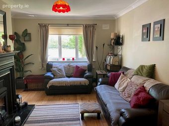 8 Riverside Park, Urlingford, Co. Kilkenny - Image 4
