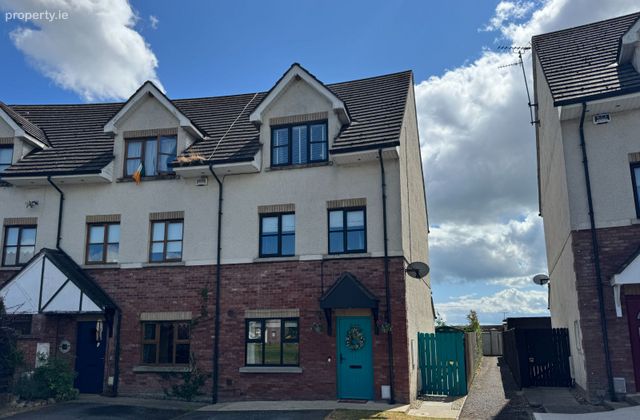 90 Ath Lethan, Racecourse Road, Dundalk, Co. Louth - Click to view photos
