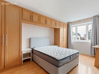 Apartment, Adelaide Square, Dublin 8 - Image 4
