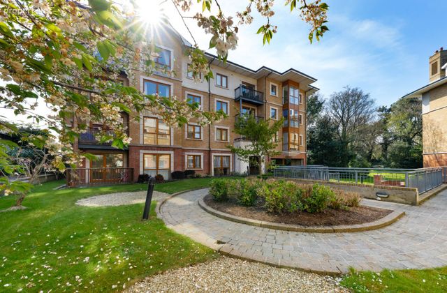Glaslyn Apartments, Clontarf, Dublin 3 - Click to view photos