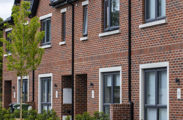 1 Bed Apartment, Moyglare Road, Maynooth, Co. Kildare - Click to view photos