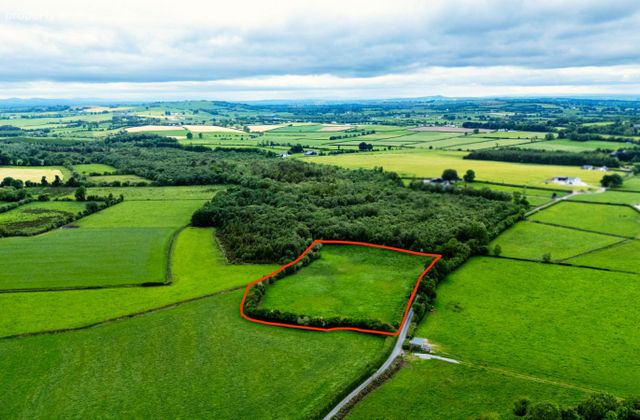 Grange, Clareen, Co. Offaly, Clareen, Co. Offaly - Click to view photos