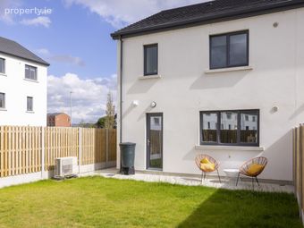 Large 3 Bedroom House, Adamstown, Adamstown, Co. Dublin