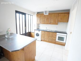 74 Cronan Lawn, Shannon, Shannon, Co. Clare - Image 2