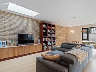 26 The Crescent, Beaumont, Ballintemple, Co. Cork - Image 5