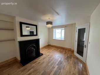 15 Ard&aacute;n Na Mara, Seafield, Youghal, Co. Cork - Image 2